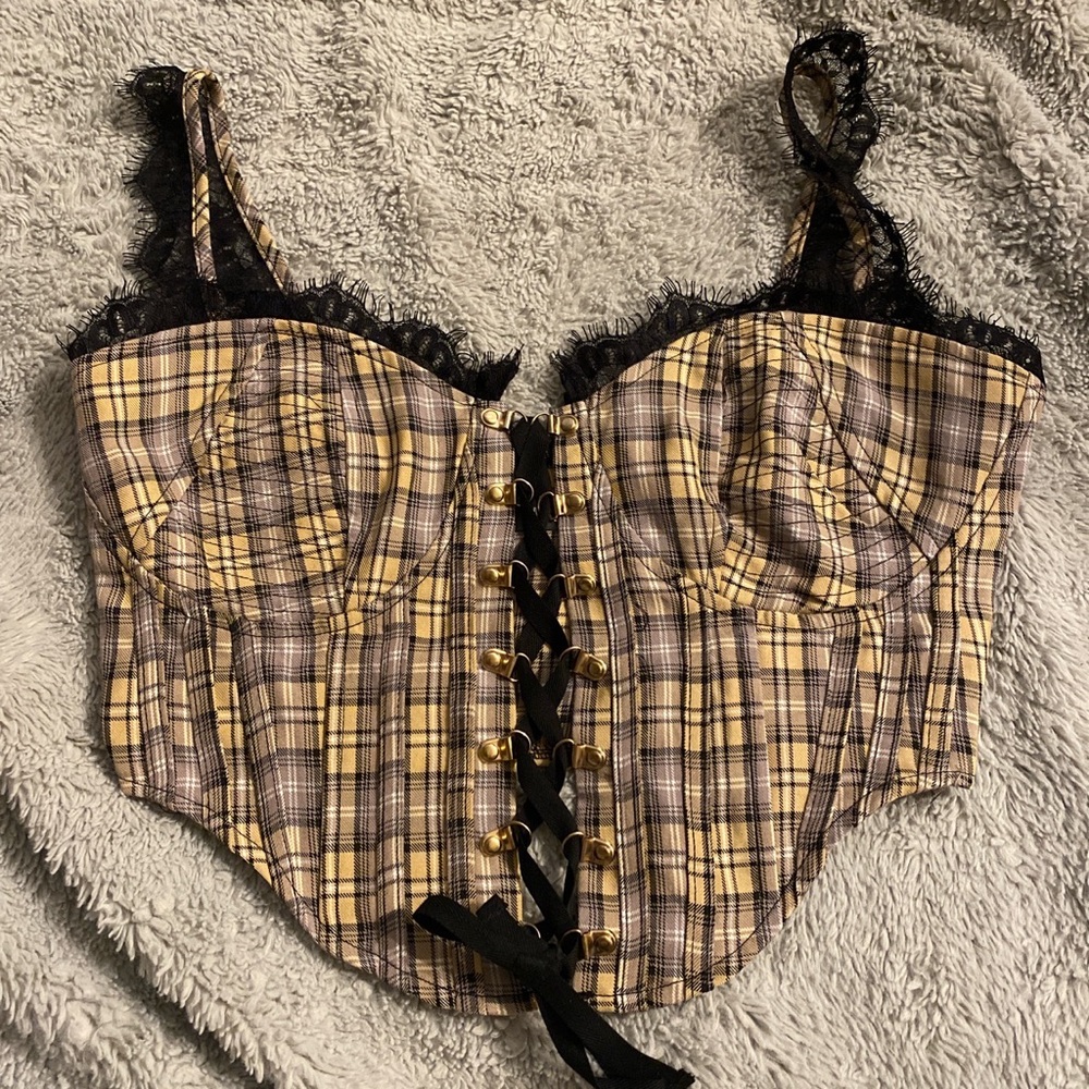 Rigid plaid Missguided cropped/corset top!